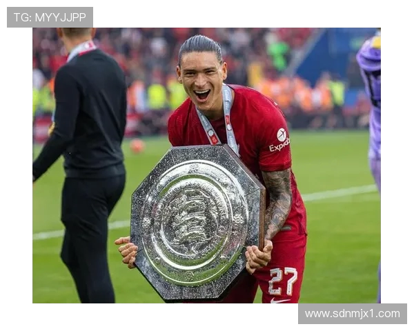 努涅斯在赛季中展现出色表现助力球队争夺冠军的关键时刻