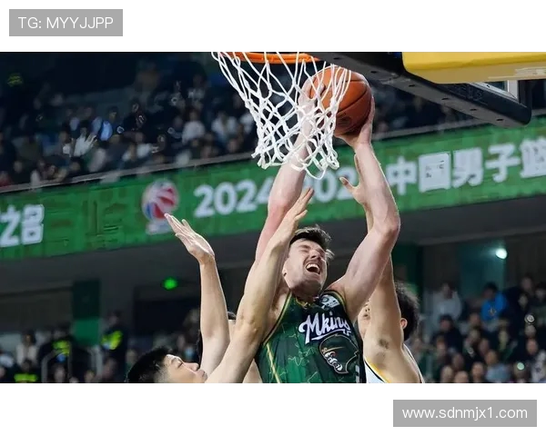 山东篮球馆见证激烈对决山东队与广东队的巅峰之战即将开启